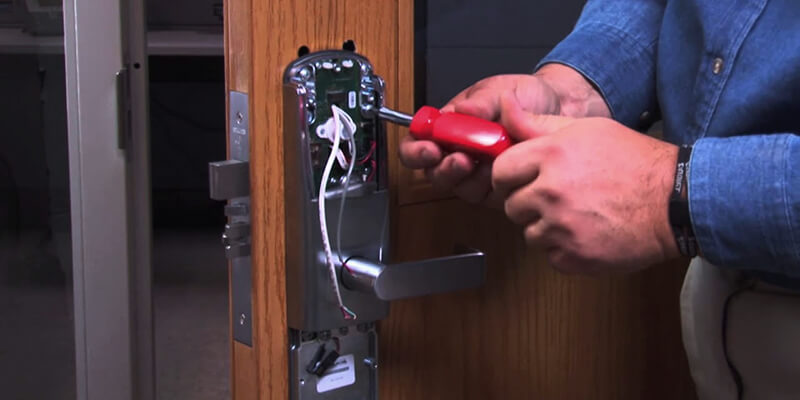 electric door lock - Best Locksmith Flushing NY